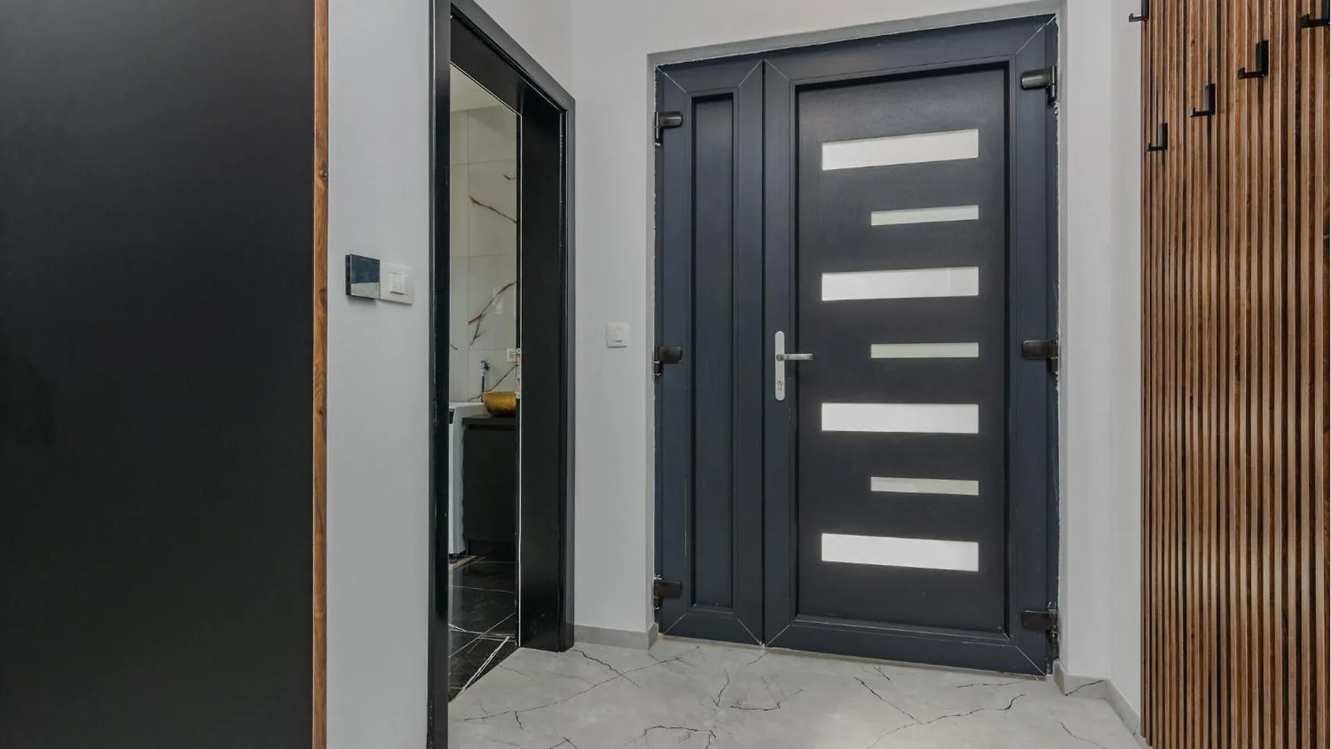 Beautiful Home In Posedarje With Kitchen Kroatië