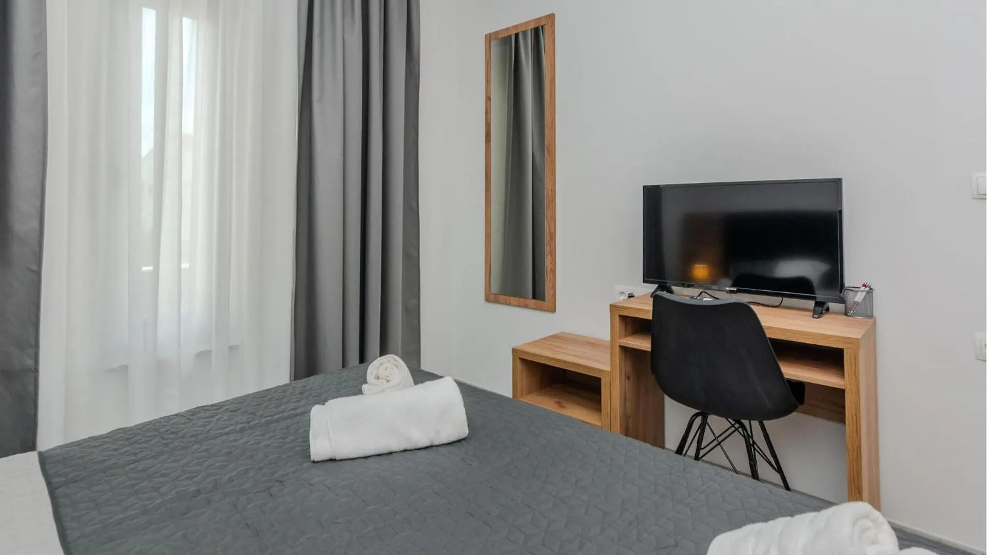 Vakantiehuis Beautiful Home In Posedarje With Kitchen